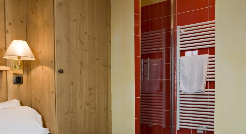 تينْيِ Chalets Montana Airelles المظهر الخارجي الصورة