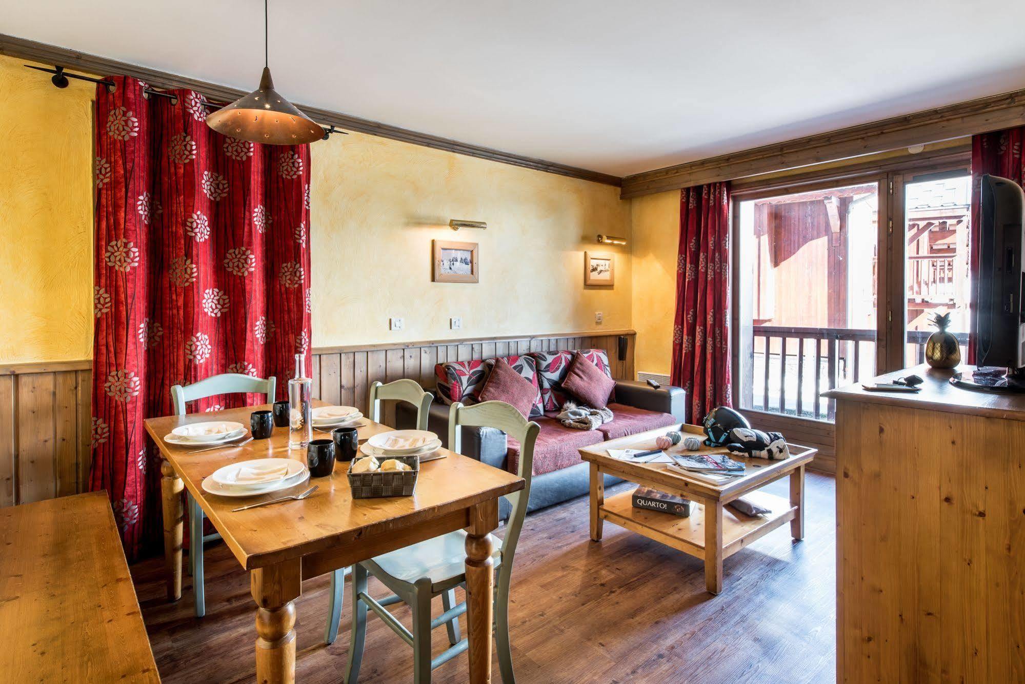 تينْيِ Chalets Montana Airelles المظهر الخارجي الصورة