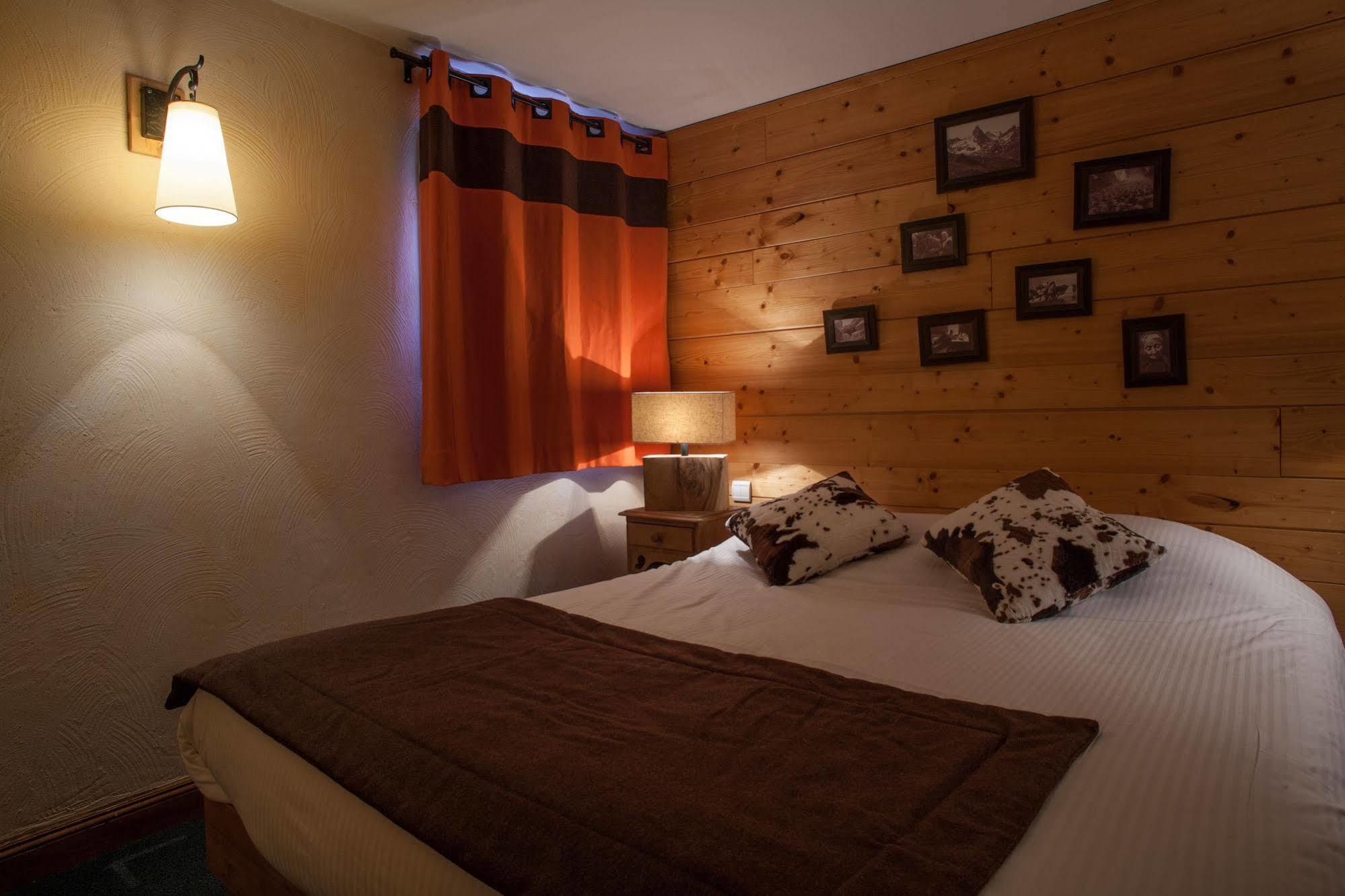 تينْيِ Chalets Montana Airelles المظهر الخارجي الصورة